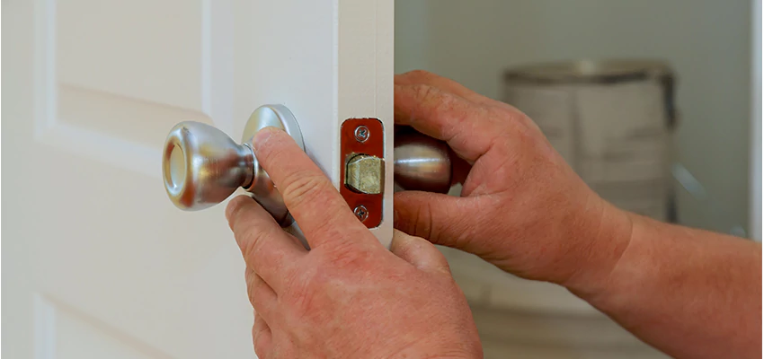 AAA Locksmiths For lock Replacement in Fresno, California